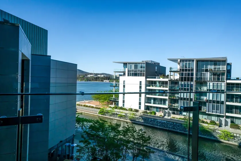 Modern studio with free wifi and parking - Image 1