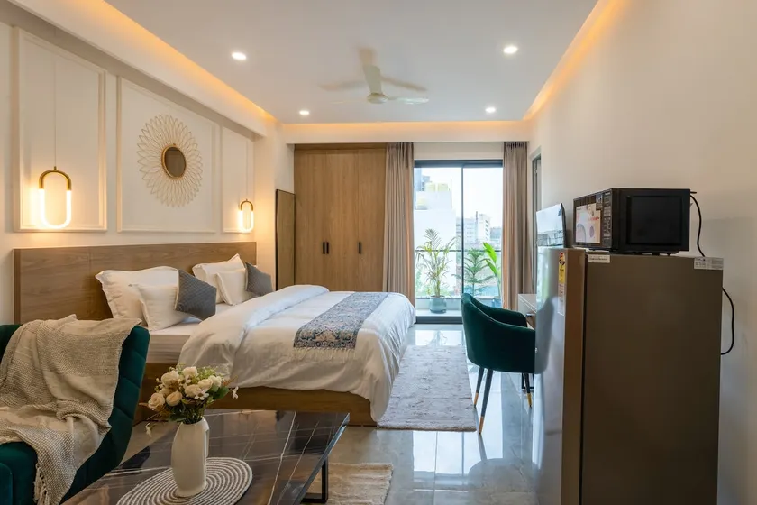 Luxury Studio Aprtment Nr Horizon Centre@Sterling - Image 1