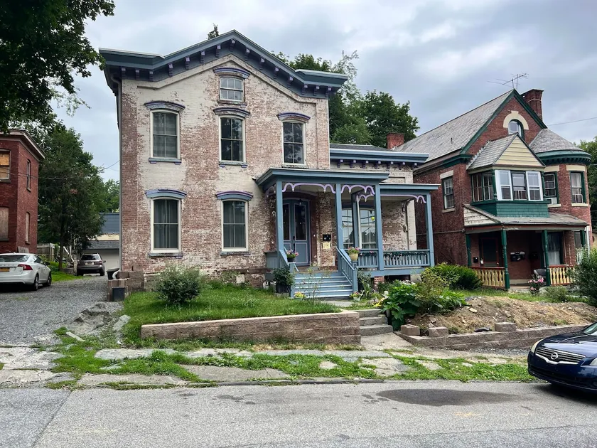 Historical jam 1870, just renovated - Image 1