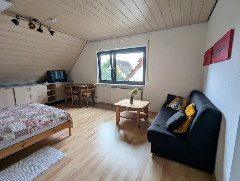 Cozy attic apartment in Bietigheim - Image 1