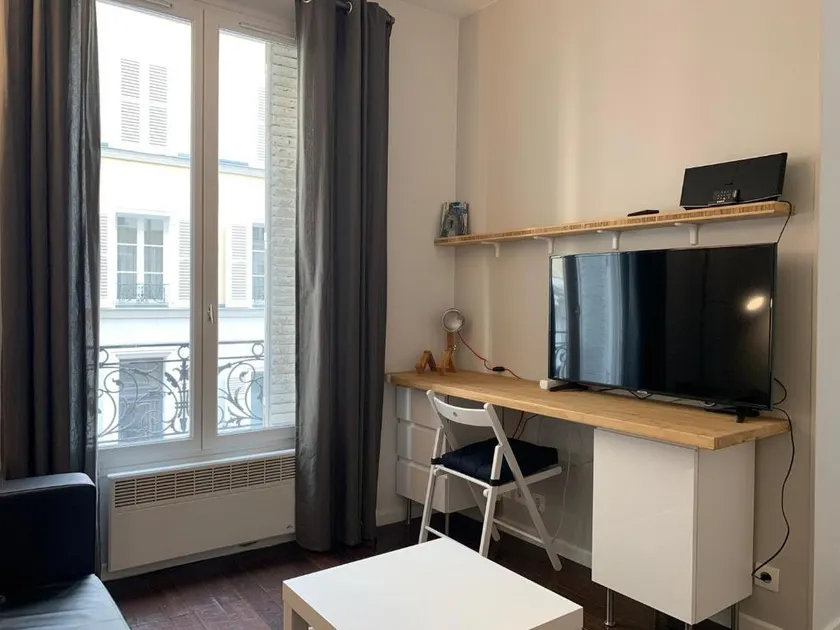 Beautiful Parisian apartment - Image 1