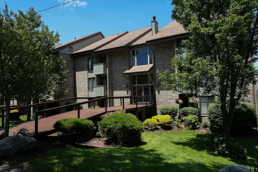 Cozy Mountain Villa - Sleeps 10! - Image 1