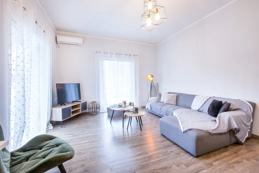 SmartStay Marousi Home with Parking - Image 1