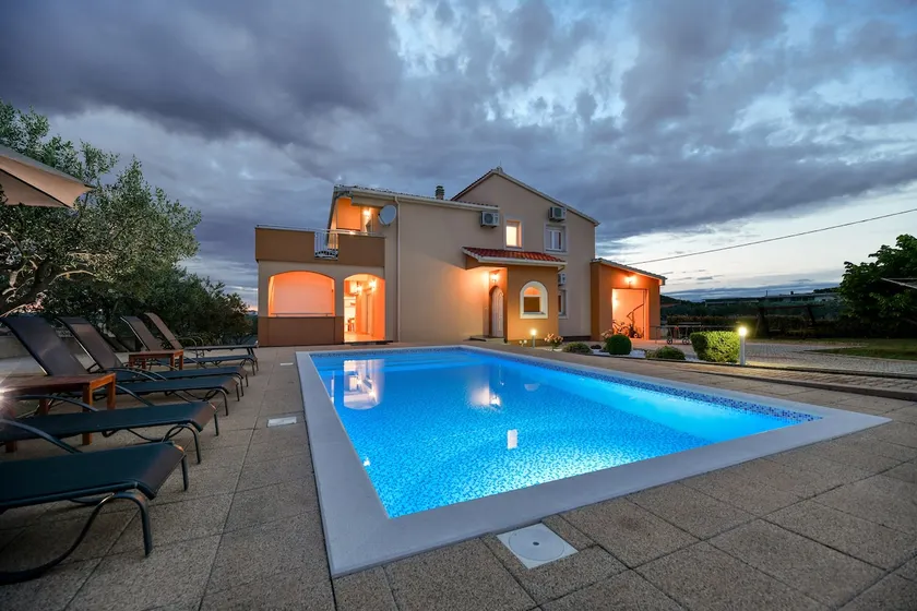 Villa Andrea with private heathed pool - Image 1