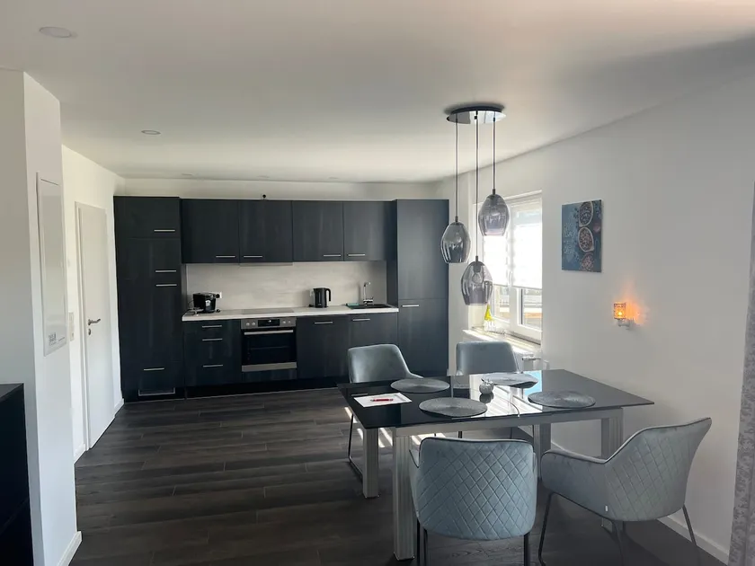 Luxurious apartment on the first floor - Image 1