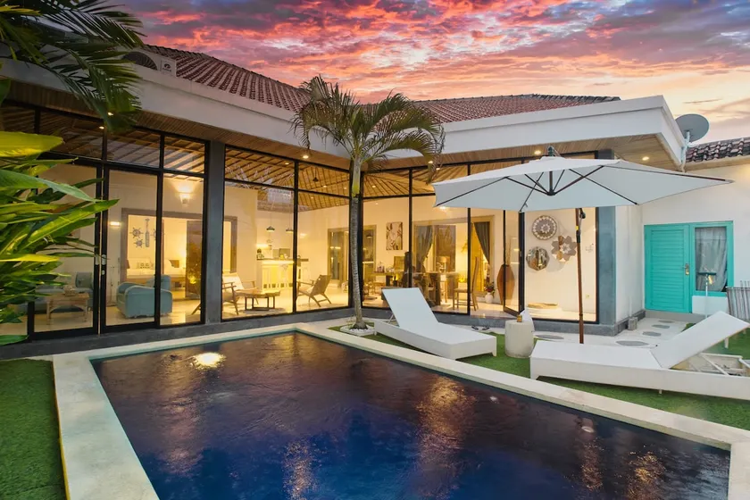 1-level 3BR, enclosed wide living room : Seminyak - Image 1
