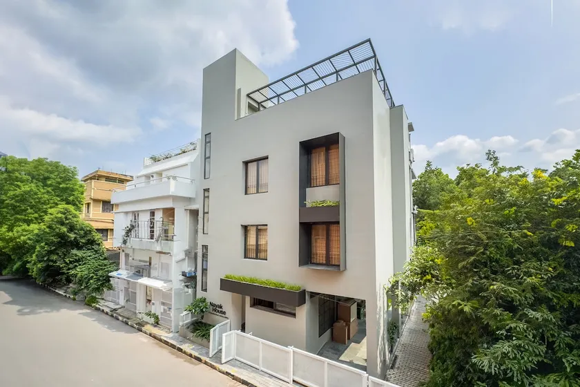 4 BHK Luxury Apartments w/ Terrace, Wi-Fi, Gazebo - Image 1