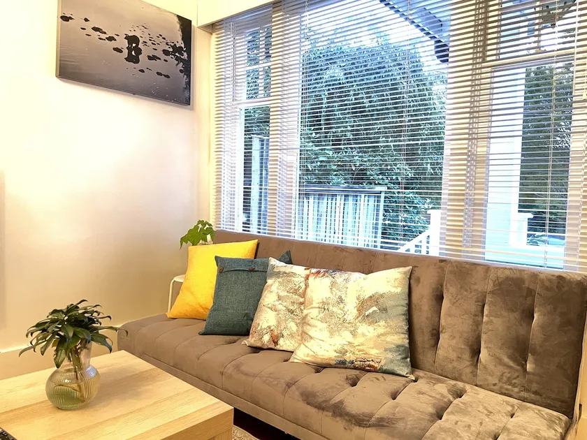 Quaint 3or4BR Suite 2BA on 2 floors close to Beach - Image 1