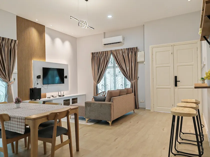 20-Person Villa + Private Pool | Karaoke + BBQ - Image 1