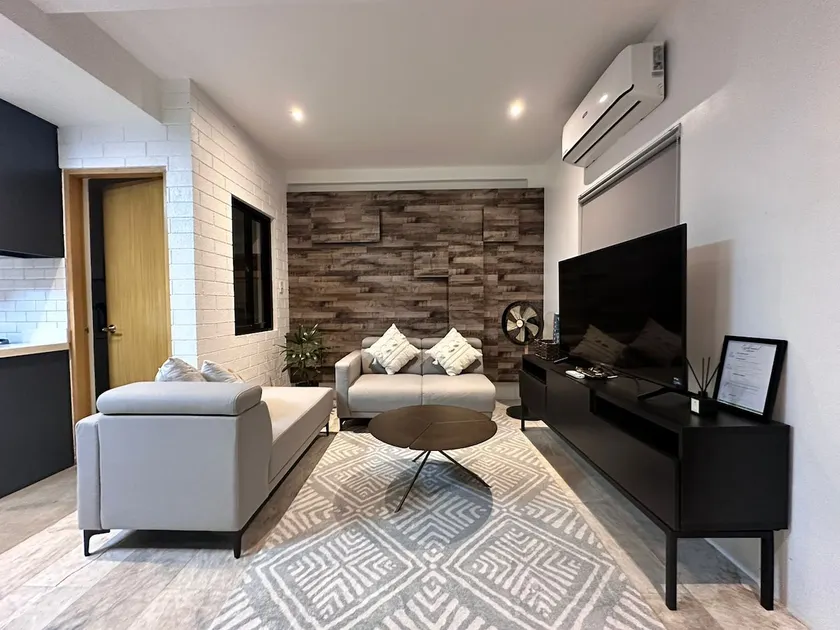 Two Bedroom Premier Apartment in Araneta City - Image 1