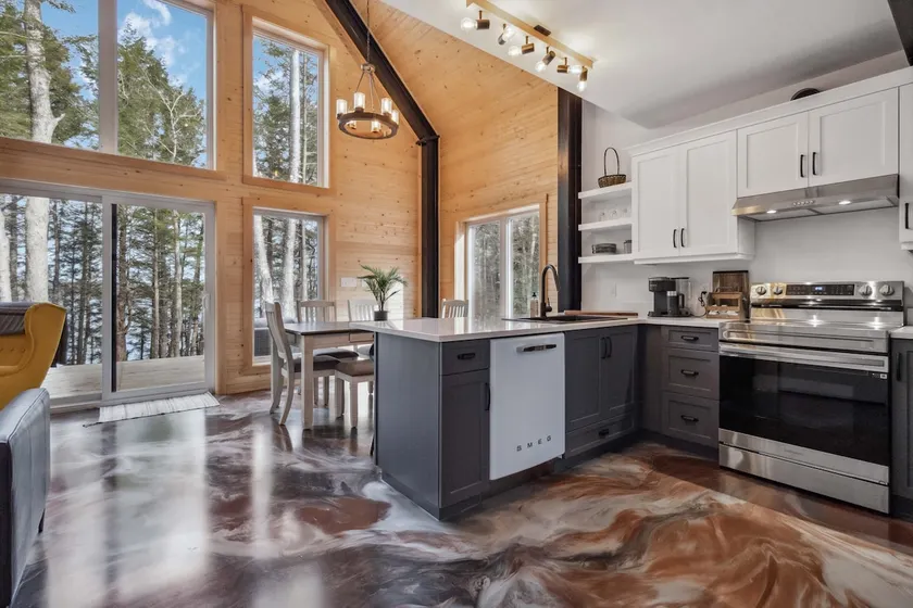 Hemlock Hollow Lake House - Image 1
