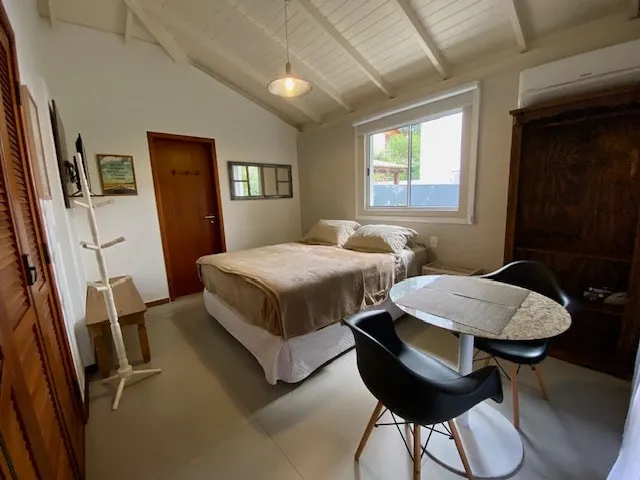 Studio in Lagoa in a condominium with a path to the beach - Image 1