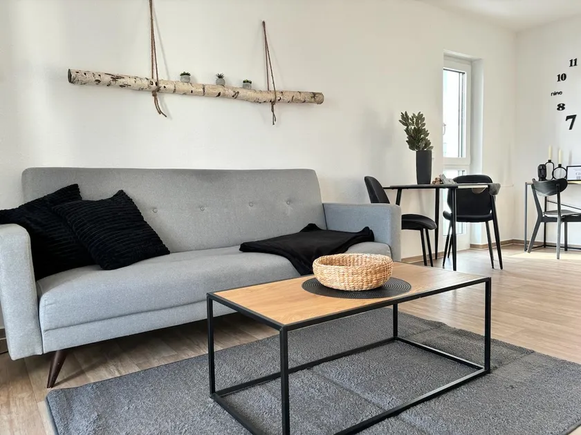 Charming Homes - Studio 10 - Image 1