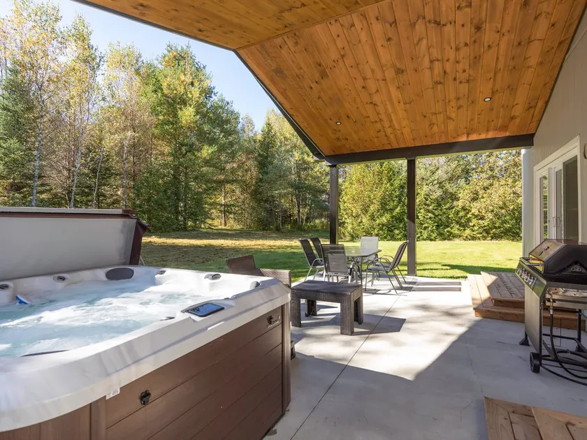Le boisé 522 & Spa — Walkable in Eastman - Image 1