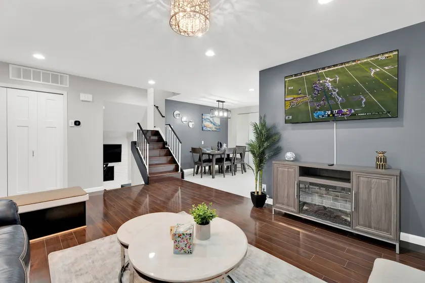 Luxe A-Hills Retreat • Central + Fenced Yard - Image 1