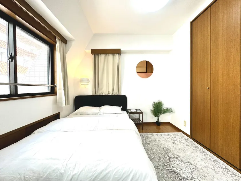 5 minutes on foot from Otsuka Station on the Yamanote Line, with excellent access to major areas such as Ikebukuro, Shinjuku, and Ueno! - Image 1