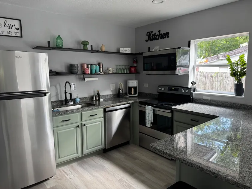 The Emerald, Milk District Gem! Unit 2 - Image 1