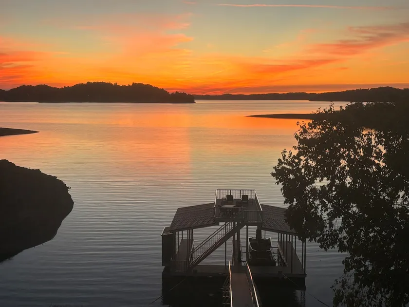 Great family lake getaway! - Image 1