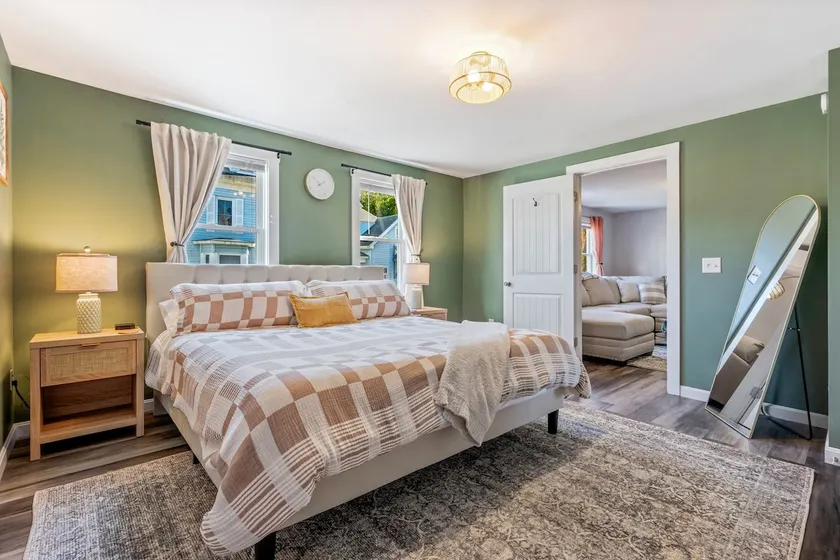 Modern Apt | Close to Beaches & Portland | DogsOK - Image 1