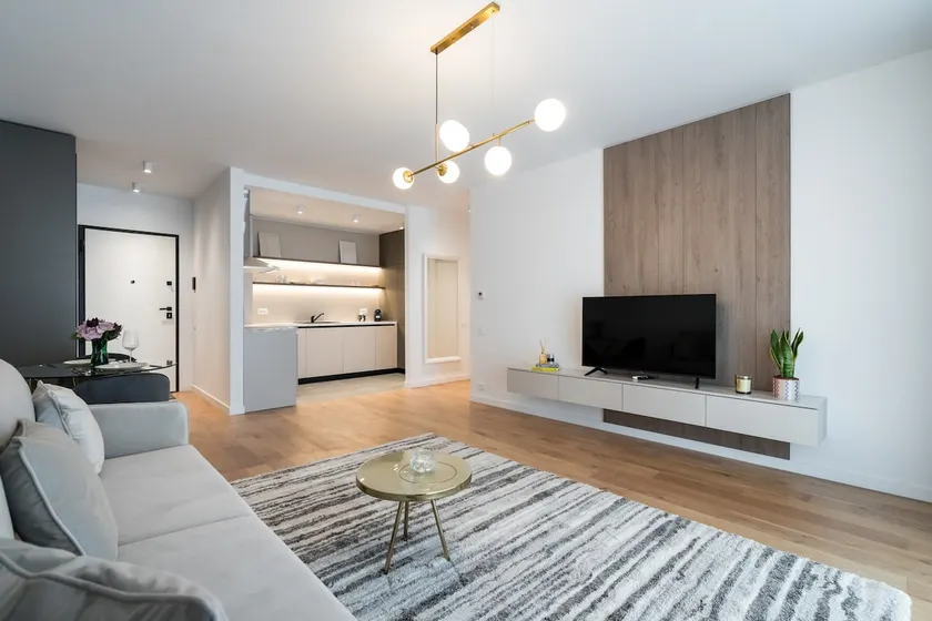 Golden Cozy Apartment new balcony in One Cotroceni - Image 1