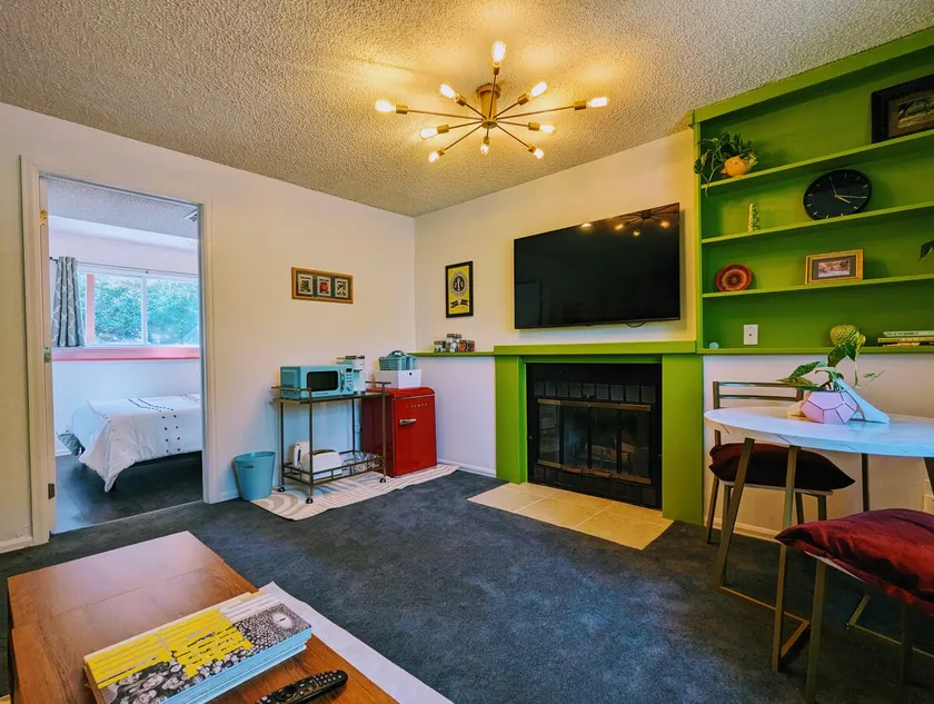 Tulip House: Adventurer's Retreat - Image 1