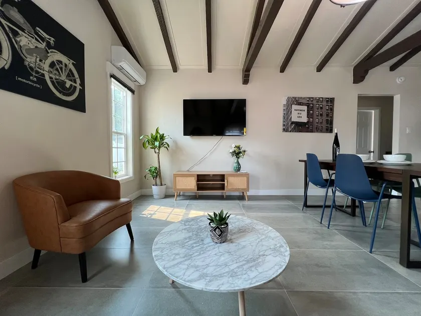 Fully Remodeled Home in Baldwin - Image 1