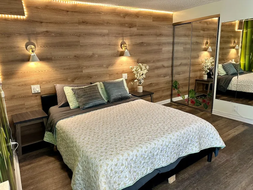 Romantic Beachside Studio for 2. Walk to the beach - Image 1