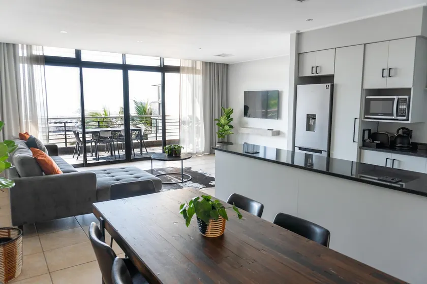 Canal Three Bedroom Apartment: No Load shedding - Image 1