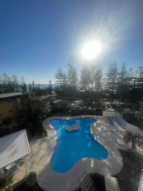 Your Burleigh Beach getaway - Image 1