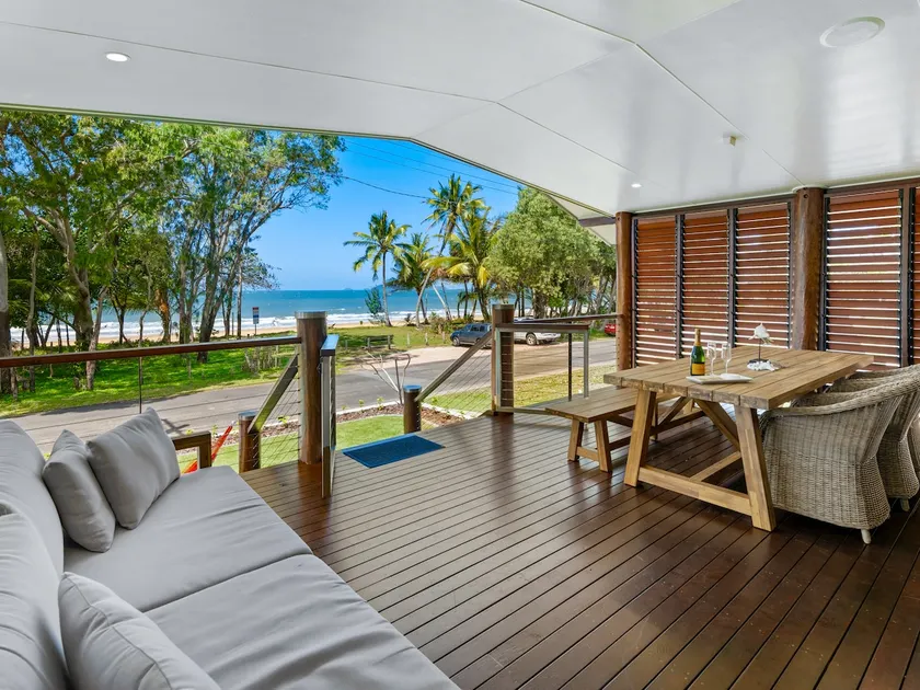 Family Shores - Beachfront Bliss - Image 1