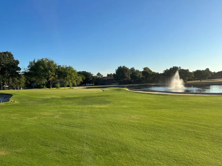 Savannah's; Private Suite on the Golf Course - Image 1