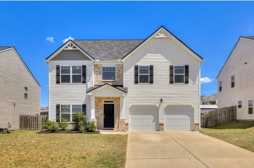 Charming 4-bedroom house in Graniteville. - Image 1