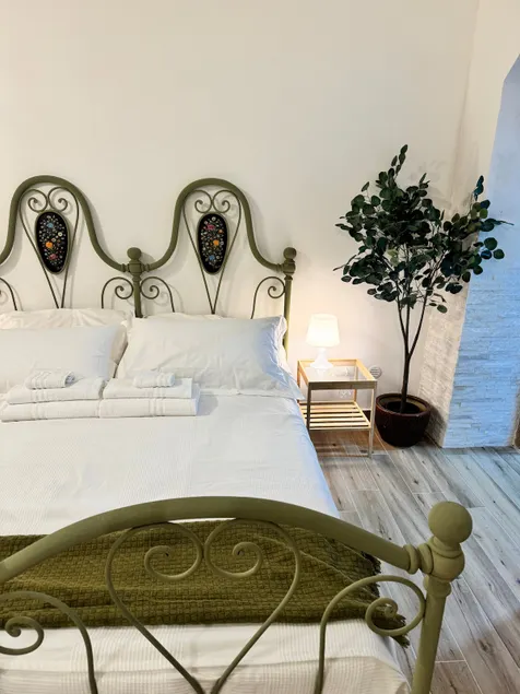 The Island• Sicilian Experience in the Heart of Augusta - Image 1