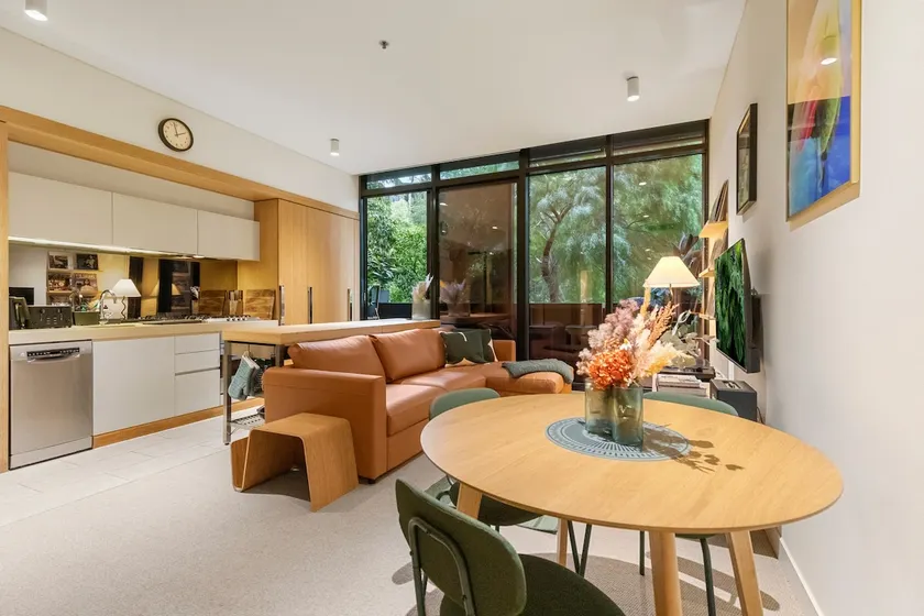 Southside urban oasis - Image 1