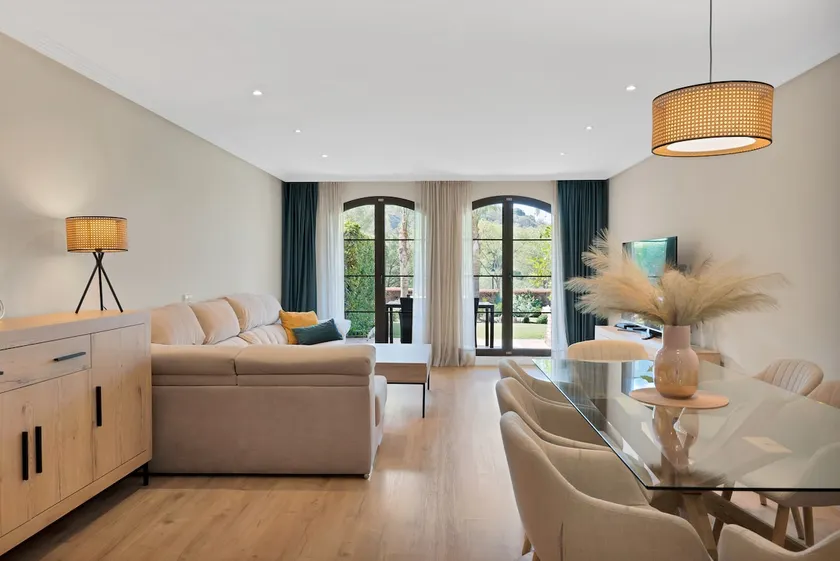 NEW! Arqueros Deluxe Apartment - Image 1