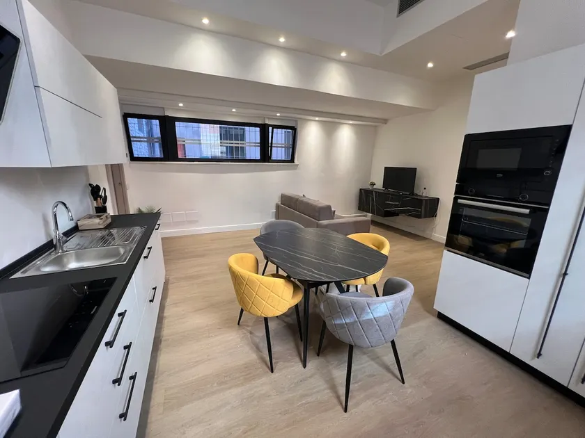 Luxury Apartment near the Estense Castle - Image 1