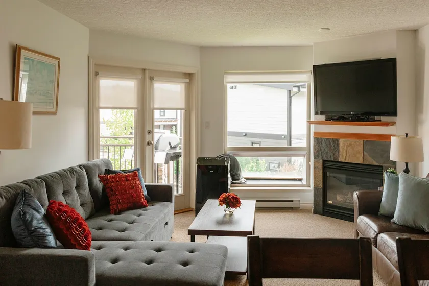 4 Bed Beach Condo w/ Lock Off Suites & Hot Tub - Image 1