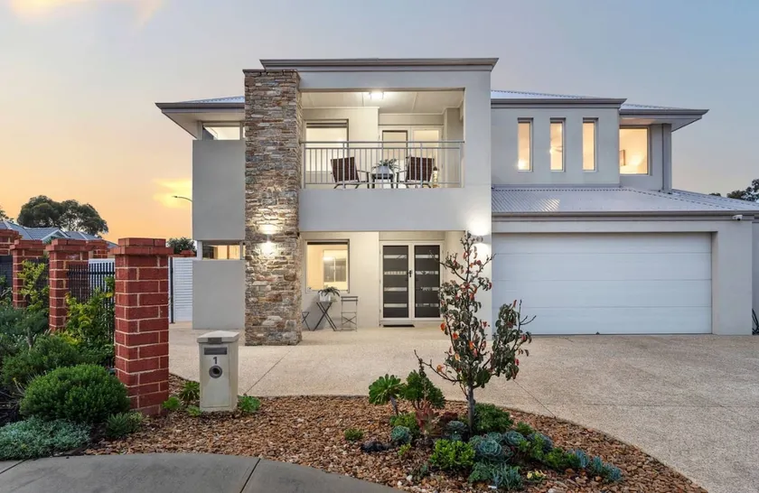 Spacious Family Home in Gwelup - Secure Location - Image 1
