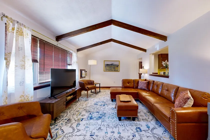 Cute Clean Quiet Apartment - Image 1
