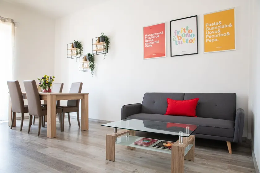 Elegant apartment within walking distance of the Castle - Image 1