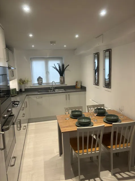 Marina Apartment - Image 1