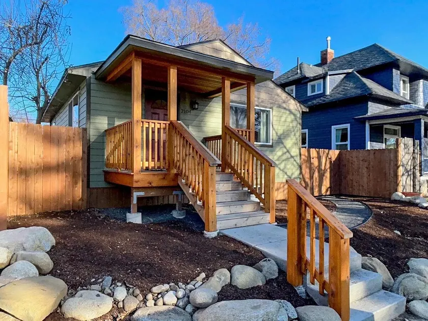 Broadway Charmer - 3 Minutes to Downtown!-3BR,3BTH - Image 1