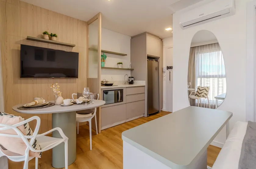 Loft 703 Furnished/WIFI/Pool/Parking/near Oktober - Image 1