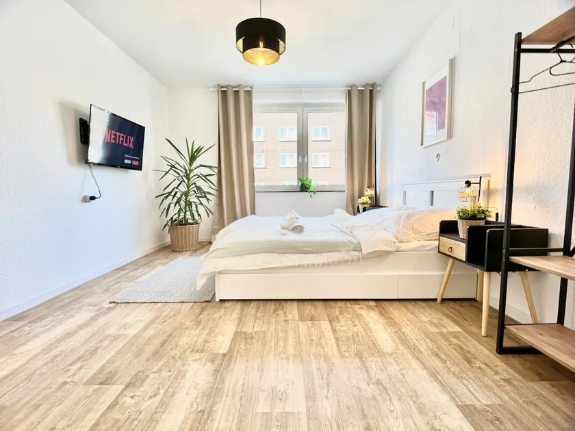 BLISS: Centrally located: Arena near & Messe Essen - Image 1