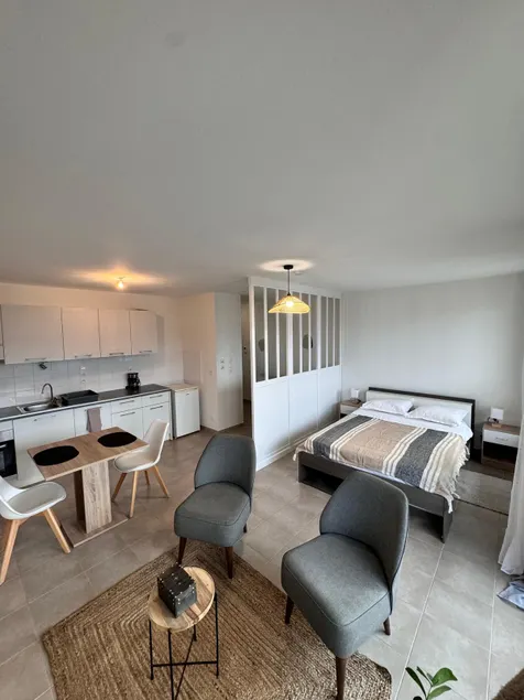 Charming Apartment between Lake and Mountain - Image 1