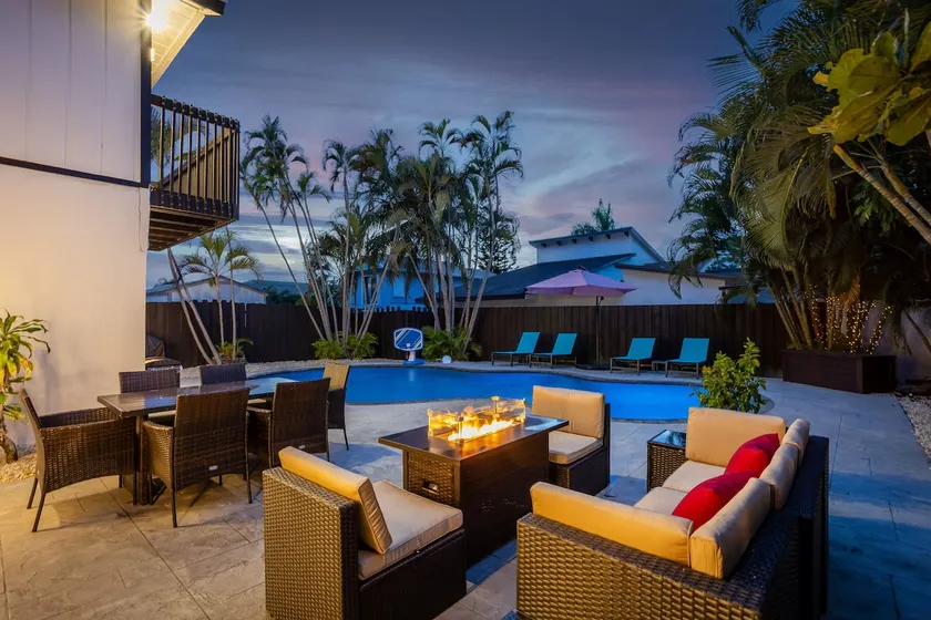 Dazzling Delray - Image 1