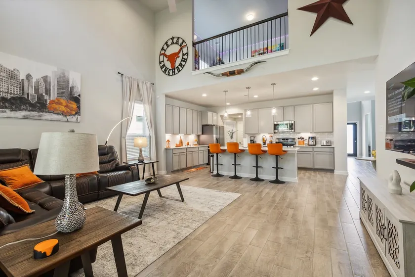 Sleeps10! 24 min from IAH airport&Downtown*GameRM - Image 1