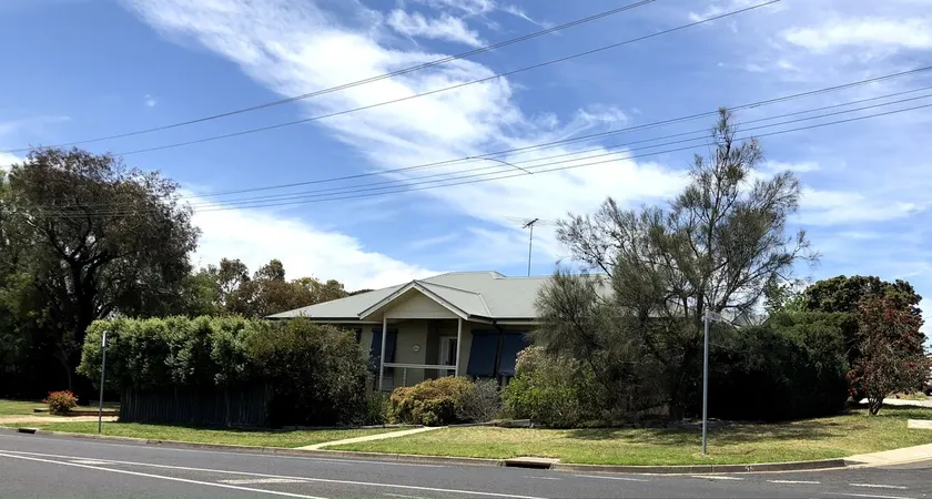 Seagrape Cottage - Image 1
