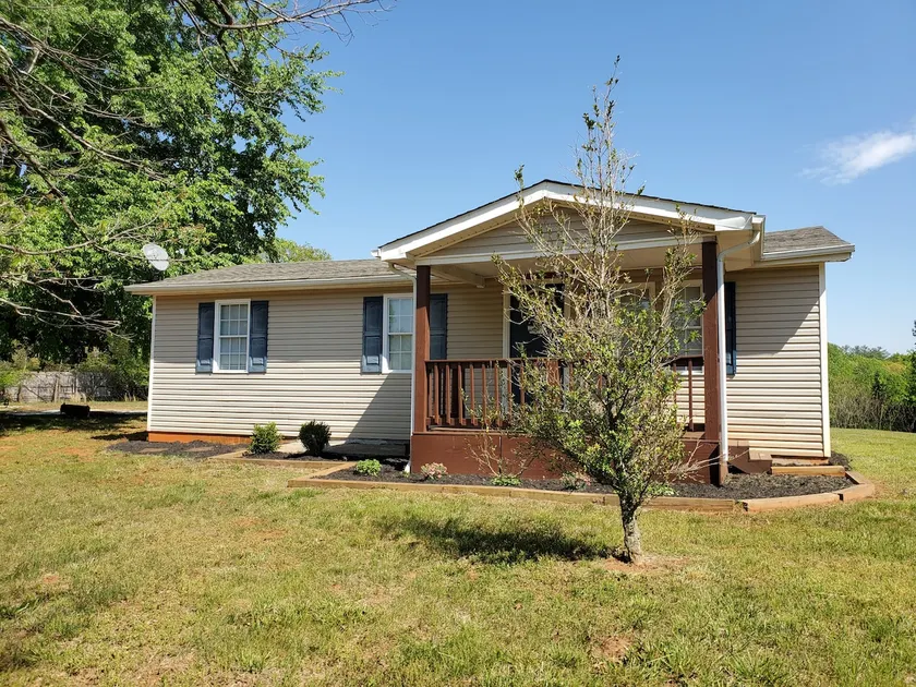 Sweet Country Retreat - Image 1