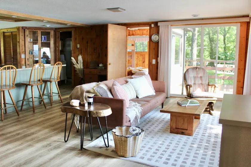 Cozy Lakehouse! - Image 1